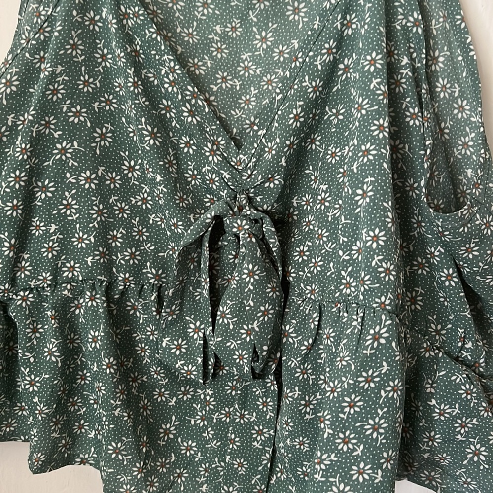 Shein Top - Picture 3 of 3